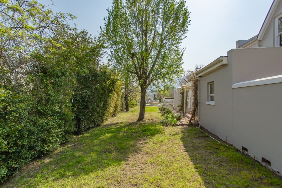 To Let 4 Bedroom Property for Rent in Franschhoek Western Cape